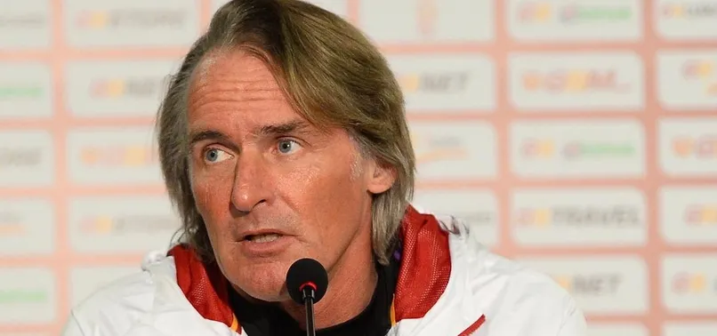 Jan Olde Riekerink'in yerine iki aday
