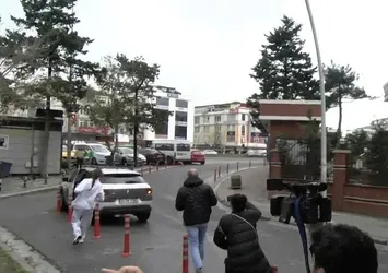 Fenomen Banu Parlak serbest kaldı adliyeden koşarak kaçtı