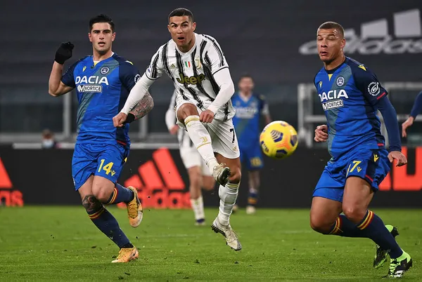 Juventus Udinese'yi Cristiano Ronaldo'nun golleriyle farklı yendi - 6