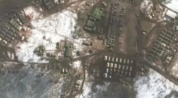 Karadeniz’de savaş çanları yükseliyor! İşte dakika dakika Rusya - Ukrayna krizinde yaşanan gelişmeler | Ukrayna’da OHAL ilan edildi