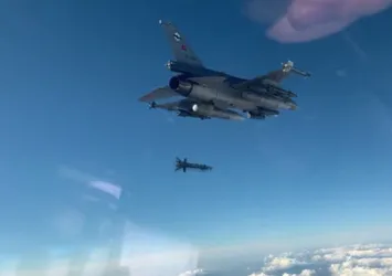 Son dakika: Türk jetleri Irak'ın kuzeyindeki Metina'yı bombaladı! 2 PKK'lı terörist...