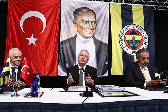Eski Fenerbahçe Başkanı Aziz Yıldırım’dan flaş kongre açıklaması ve Fenerbahçe’den cevap