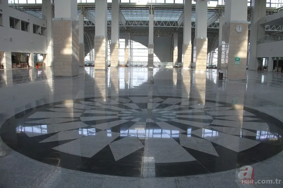 Diyarbakır Havalimanı yeni terminal binası hizmete açılıyor 24