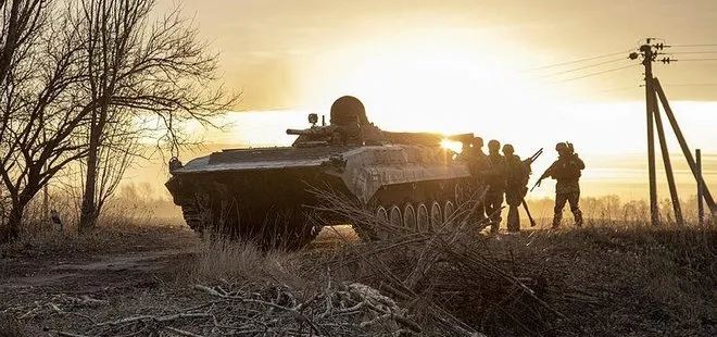 Ukrayna açıkladı! Rus ordusunun Kiev ve Çernigiv’den çekilmesi devam ediyor | Karadeniz’de görülen mayınlarla ilgili açıklama