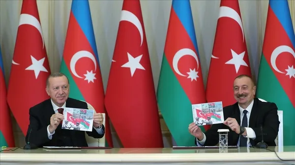 Azerbaycan Başbakanı Ali Esedov: Türkiye ile aramızda dünyada görülmemiş dostluk var