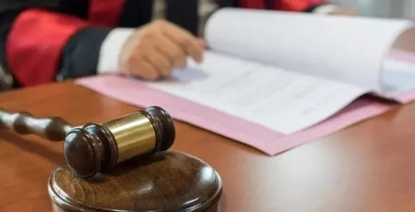 mahkeme-salonunu-buz-kestiren-iddia-intihar-deniyordu-defineyi-cikarmak-icin-mezarliga-kan-lazim-1667493470324.jpg