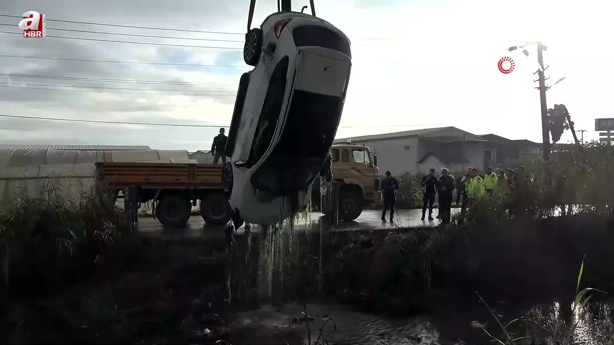 Antalya’da acı olay! Hatice Doğan eşiyle tartıştı ölüme gitti… Cenazesinin çıkarılmasını gözyaşlarıyla izledi