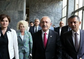 CHP'de koltuk savaşları! Özgür Özel'den 'Kurultay' çıkışı: Faturası çok ağır olur