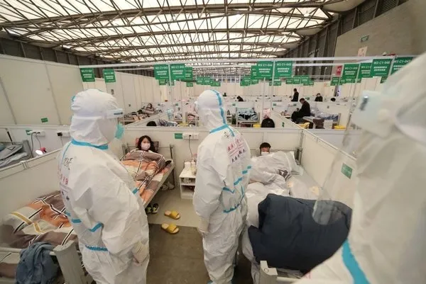 Çin'de koronavirüs paniği! Kapanmalar yeniden başladı! Halk pencerelerden çığlık atıyor - 4