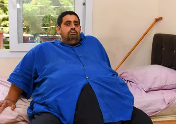 270 kilogramlık engelli kişi itfaiyenin yardımıyla hastaneye kaldırıldı