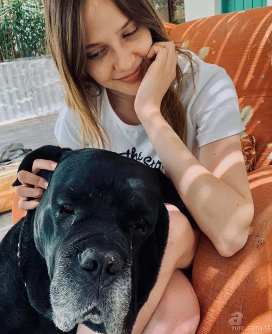 Bir Zamanlar Çukurova’nın Betül’ü İlayda Çevik güzelliğiyle hayran bıraktı! Fotoğrafına beğeni yağdı 17