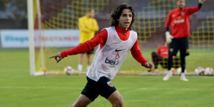 Süper Lig'den Barcelona'ya transfer oluyor! | 17 yaşındaki Emre Demir için prensipte anlaşıldı - 1
