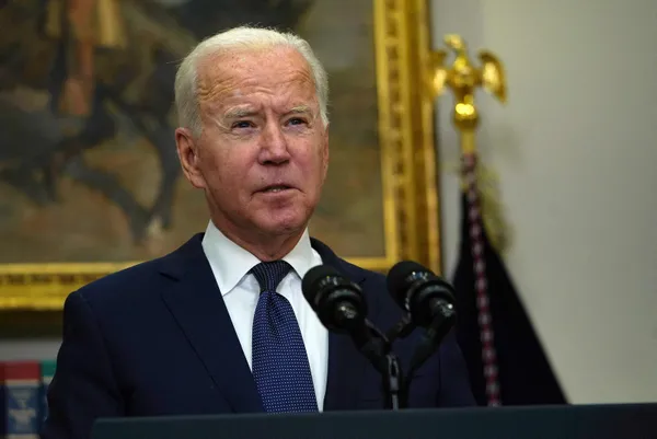 abd-baskani-bidendan-afganistan-aciklamasi-kabilden-28-bin-kisiyi-tahliye-ettik-1629689072942.jpg ABD Başkanı Biden'dan Afganistan açıklaması: Kabil'den 28 bin kişiyi tahliye ettik - 3