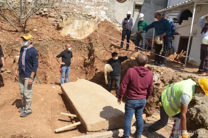 2400 yıl sonra lahit mezar gün yüzüne çıktı! Kültür ve Turizm Bakanı Mehmet Nuri Ersoy'un katıldığı törenle açıldı