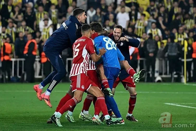 Ahmet Çakar’dan olay iddia! İşte Fenerbahçe Olympiakos maçının ardından yaşananlar 13