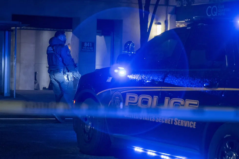 trumpa-saldiri-girisiminde-tuhaf-tesaduf-iki-baskan-ayni-otel-1777190301996.jpeg Fotoğraf: AA