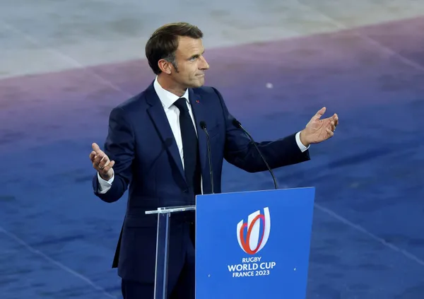 1694245324779.jpg Rugby Dünya Kupası açılışında Macron'a soğuk duş! İzleyicilerden ıslıklı protesto - 2