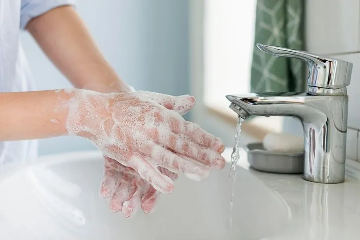 Grip ve nezleden bu 5 davranışla korunun! Günlük rutininize eklemeniz yeterli
