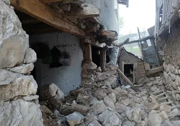 Tokat'ta beşik gibi! Bölgede daha büyük deprem meydana gelir mi? Kuzey Anadolu fayını tetiklenir mi?