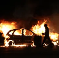 Fransa’da kaos büyüyor! Yağma, kargaşa, sokak olayları...