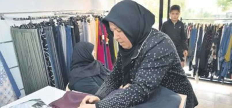 Bir çanta kıyafetle iş sahibi oldu