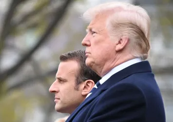 Trump İran anlaşmasına ateş püskürdü!