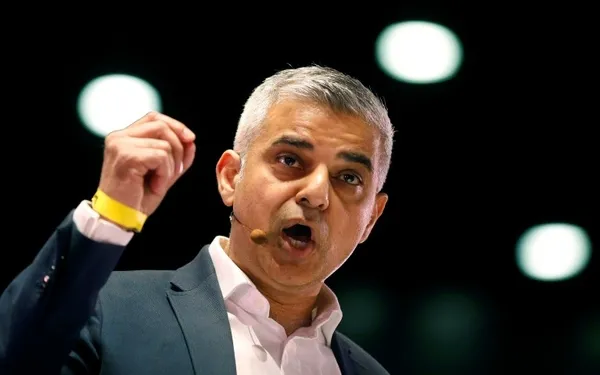 COVID-19 vaka sayıları yükseldi Londra Belediye Başkanı uyardı: Durum endişe verici - 1