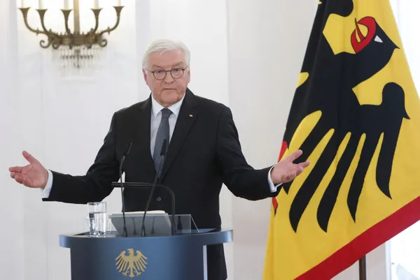 Almanya Cumhurbaşkanı Steinmeier’den ülkesine önemli uyarı: Zor yıllar bekliyor