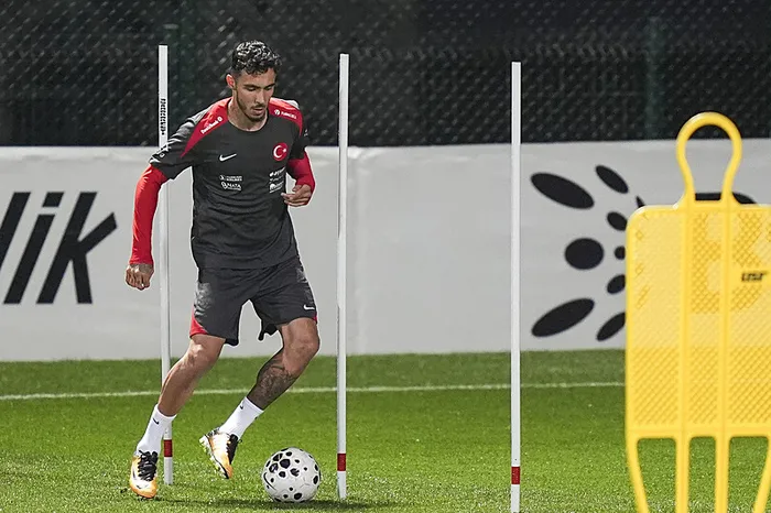 Milli Takım'da sakatlık şoku! Emirhan Topçu kadrodan çıkarıldı