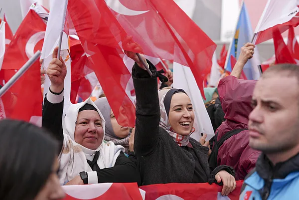 baskan-recep-tayyip-erdogandan-ak-parti-ankara-miting-programinda-onemli-aciklamalar-1711194489249.jpg Başkan Recep Tayyip Erdoğan'dan Ankara'da: CHP her daim ABD ve Avrupa'nın sesi oldu - 2