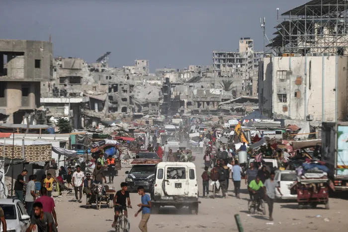 Katil İsrail’in saldırısı endişesiyle Han Yunus’ta binlerce kişi gece yarısı yine göçe zorlandı