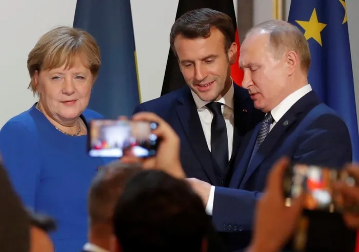 Putin Merkel ve Macron ile görüştü - 1