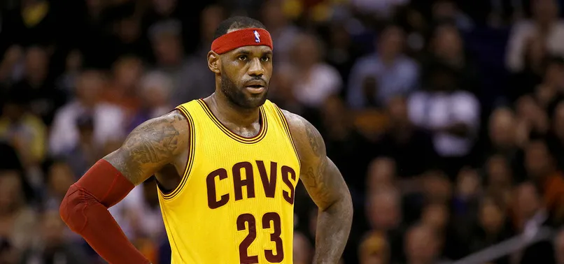 LeBron James, Hillary Clinton için destek istedi
