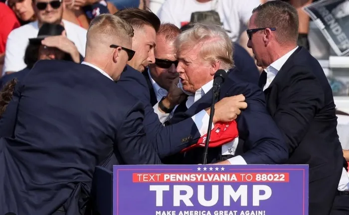 donald-trumpa-2-suikast-girisimi-mi-cumhuriyetciler-kongresinde-panik-anlar-polis-1-kisiyi-oldurdu-1721167613833.jpg Donald Trump'a 2. suikast girişimi mi? Cumhuriyetçiler kongresinde panik anlar | Polis 1 kişiyi öldürdü - 1