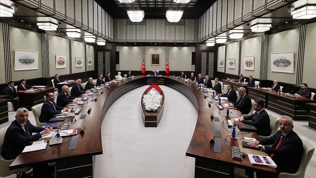 Emeklinin gözü Kabine'de! Bayram ikramiyesi ne kadar olacak?