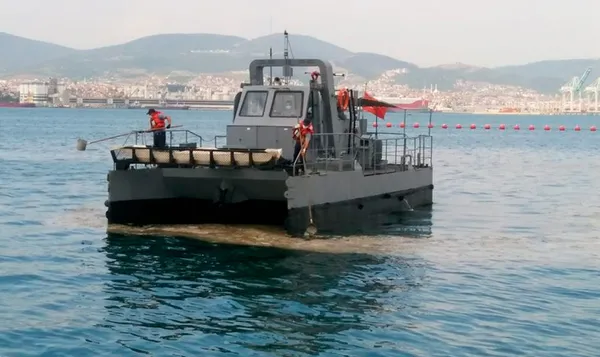 Milli Savunma Bakanlığı'ndan müsilaj temizliğine destek - 1