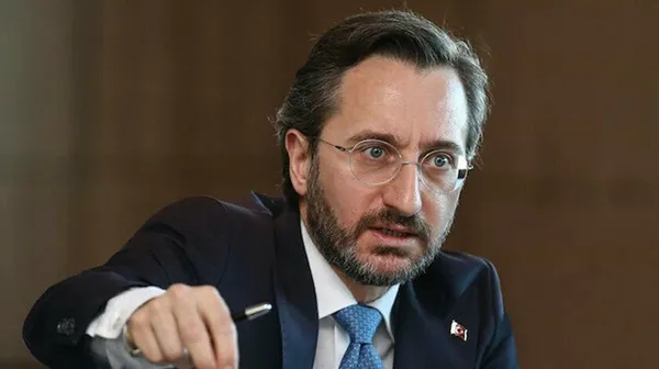 kotu-gecmislerini-cumhurbaskanimiza-saldirarak-ortemezler-fahrettin-altundan-baskan-erdogan-paylasimi-1608317166143.jpg Kötü geçmişlerini Cumhurbaşkanımıza saldırarak örtemezler: Fahrettin Altun'dan Başkan Erdoğan paylaşımı - 2