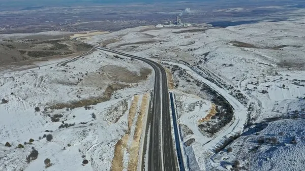 Başkan Erdoğan Afyonkarahisar - Şuhut yolu açtı! 12 dakikaya düşecek | 2023'te bölünmüş yol uzunluğu 30 bin KM'yi bulacak - 5