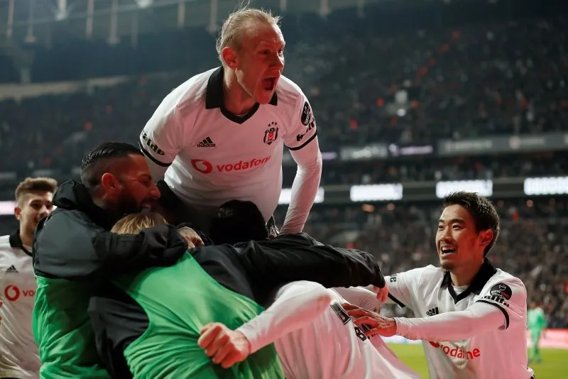 Besiktas Fenerbahce Derbisinde Bir Japon Son Dakika Spor Haberleri