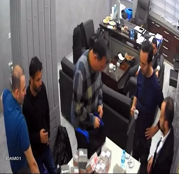 CHP’de para kulesi skandalında yeni görüntüler ortaya çıktı! İBB Spor Kulübü yazılı çantayla para transferi | İBB’nin paraları CHP’ye mi akıyor?