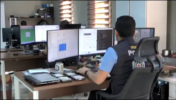 Diyarbakır'da yasa dışı bahis operasyonu! İnternet kafe görünümlü iş yeri - 3