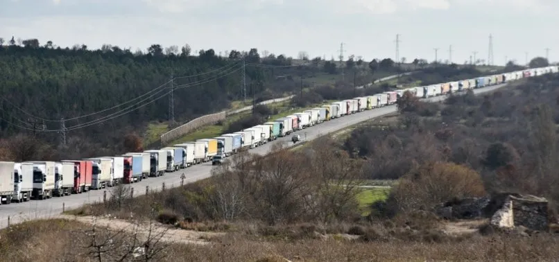 Sınırda 20 kilometrelik tır kuyruğu! Şoförler Bulgaristan’a isyan etti