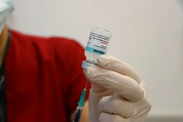 CHP ve TTB’den TURKOVAC hazımsızlığı! Halkın canını hiçe sayarcasına yerli aşıya organize saldırı