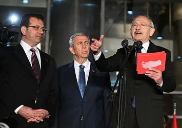 CHP yandaşı Deniz Zeyrek itiraf etti! "CHP paralı trol ordusu besliyor o troller gazetecilere saldırıyor"
