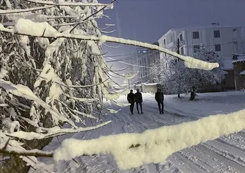 Meteoroloji haritayı güncelledi! 9 il için 'sarı' 4 il için 'turuncu' kodlu alarm | Kuvvetli yağacak