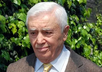 Eski TBMM Başkanı Karaduman vefat etti