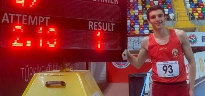 Milli atlet Ali Eren Ünlü yüksek atlamada 18 yaş altı salon Türkiye rekorunu kırdı