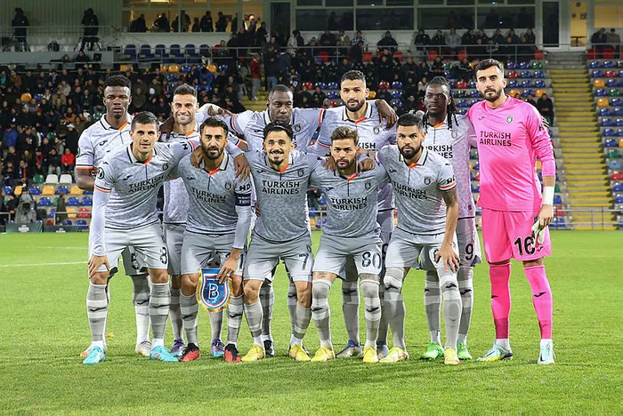 rfs-medipol-basaksehir-canli-anlatim-ilk-11ler-rfs-basaksehir-maci-hangi-kanalda-1665088972169.jpg RFS - Medipol Başakşehir: 0-0 (MAÇ SONUCU ÖZET) - 9