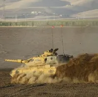 Sınırda savaş provası