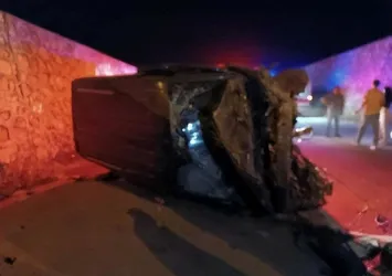 Batman'da feci kaza! Alt geçide devrildi